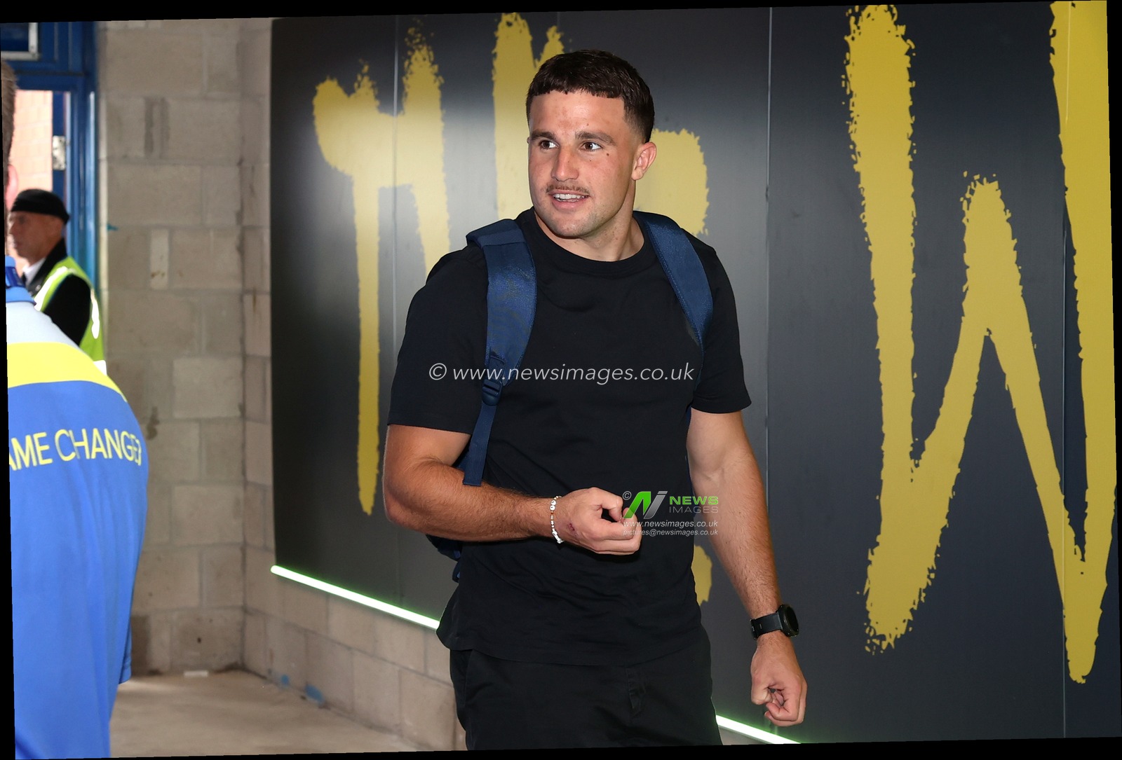 Josh Smith of Warrington Wolves arrives during the Betfred Super League round 15 match Warrington Wolves vs Leeds Rhinos at The Halliwell Jones Stadium, Warrington, United Kingdom on 18 June 2026

(Photo by Alfie Cosgrove/News Images)