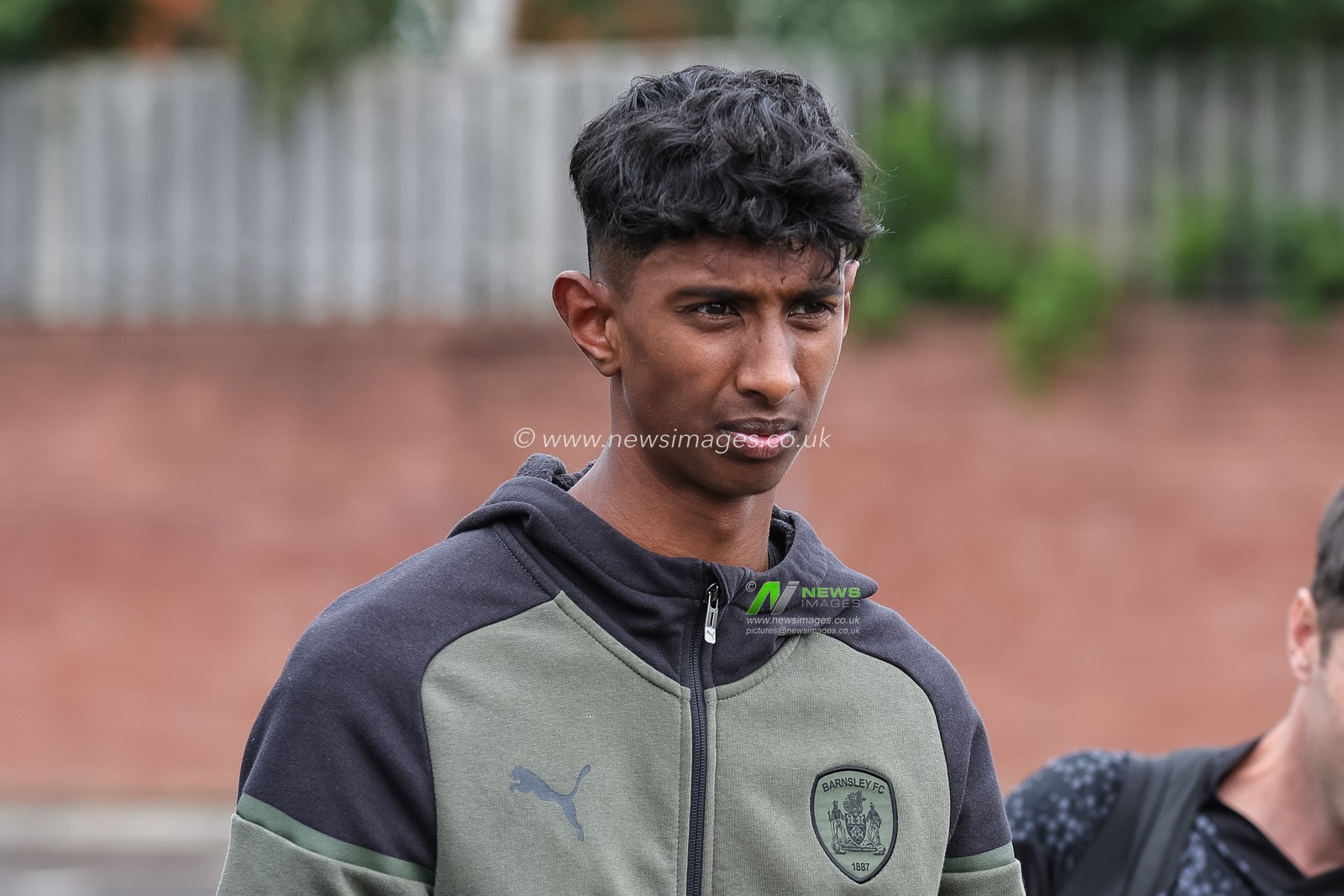 Vimal Yoganathan #63 of Barnsley arrives during the Sky Bet League 1 match Bristol Rovers vs Barnsley at Memorial Stadium, Bristol, United Kingdom, 12th August 2023

(Photo by Mark Cosgrove/News Images)
