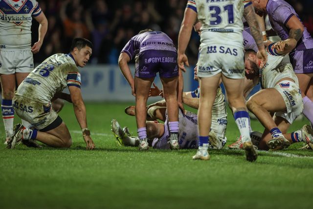 Betfred Super League Round 2 Wakefield Trinity v Hull KR