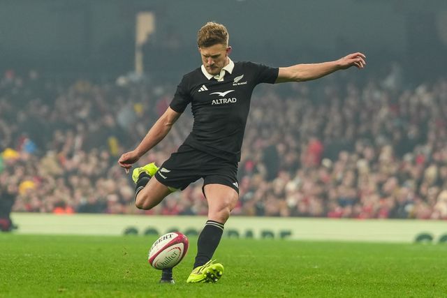 Damian McKenzie of New Zealand kicks a conversion during the Quilter Nations Series 2025 match Wales vs New Zealand at Principality Stadium, Cardiff, United Kingdom, 22nd November 2025

(Photo by Andrew Lewis/News Images)

*** GER AUT SUI OUT ***