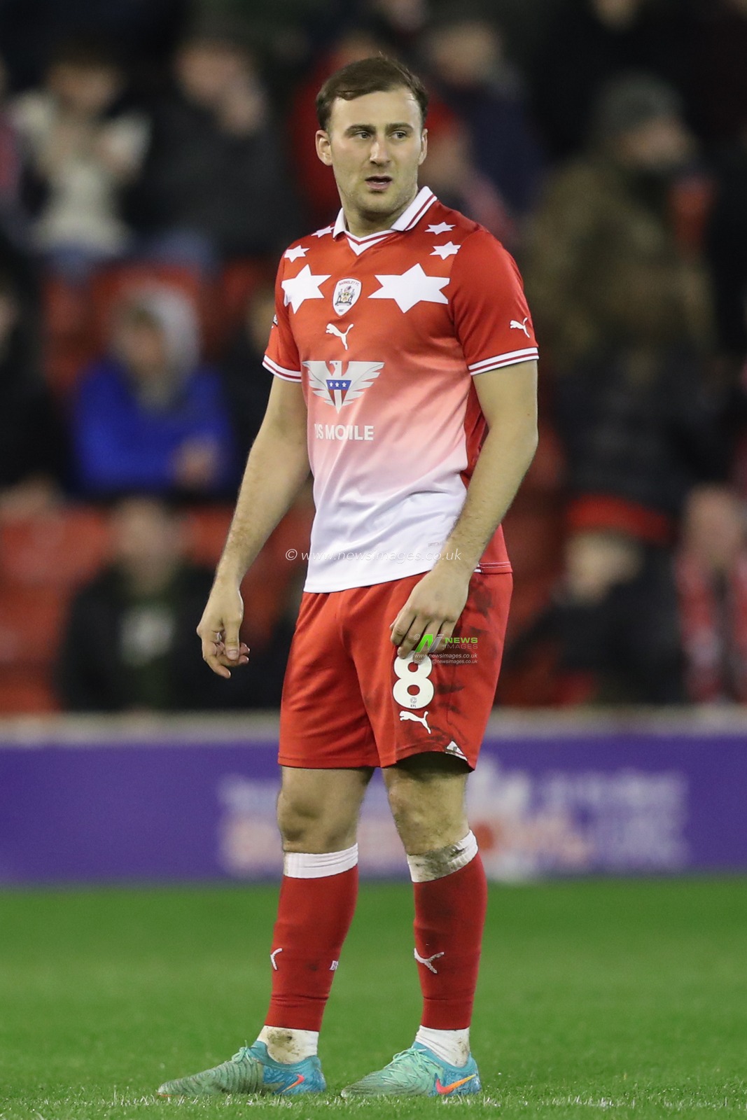Herbie Kane of Barnsley during the Sky Bet League 1 match Barnsley vs Bolton Wanderers at Oakwell, Barnsley, United Kingdom, 5th March 2024

(Photo by Alfie Cosgrove/News Images)