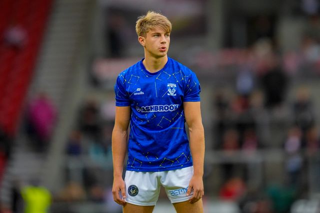 Warrington warriors players in the pre-game warm up session during the Betfred Super League round 14 match St Helens vs Warrington Wolves at The BrewDog Stadium, St Helens, United Kingdom on 11 June 2026

(Photo by Maynard Manyowa/News Images)