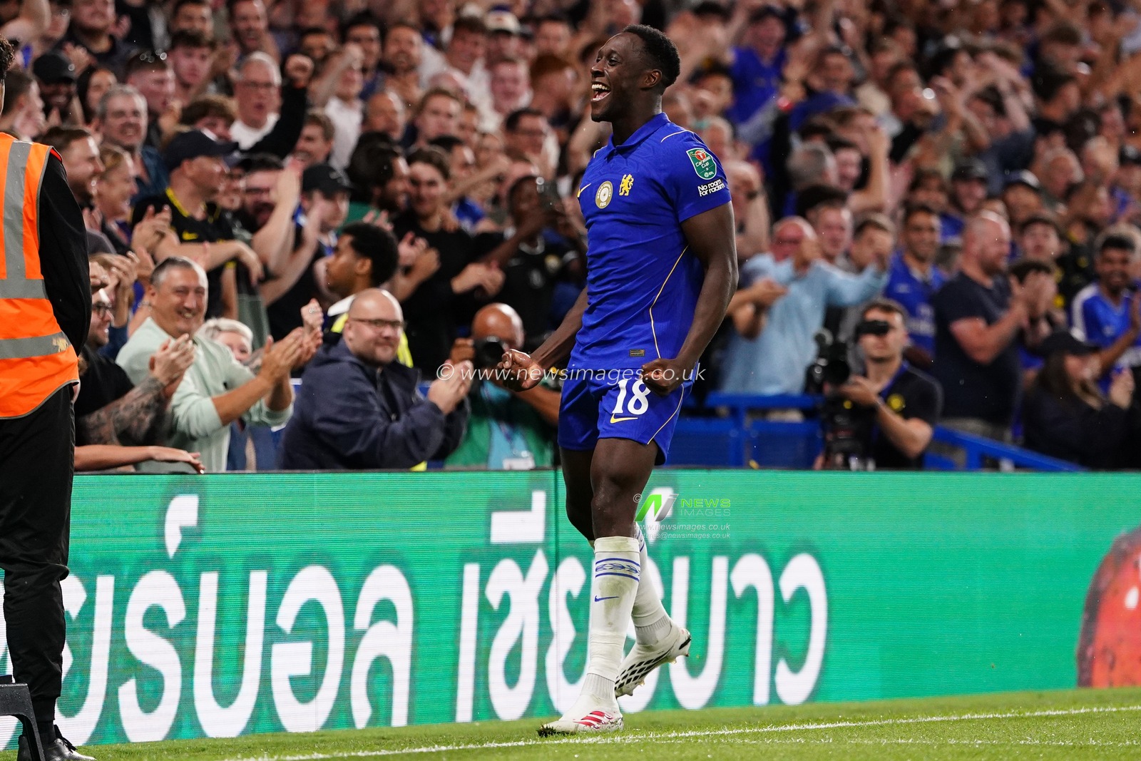 Danny Welbeck of Chelsea celebrates his goal during the Carabao Cup round 2 match Chelsea vs Luton Town at Stamford Bridge, London, United Kingdom on 27 August 2026

(Photo by Harvey Murphy/News Images)