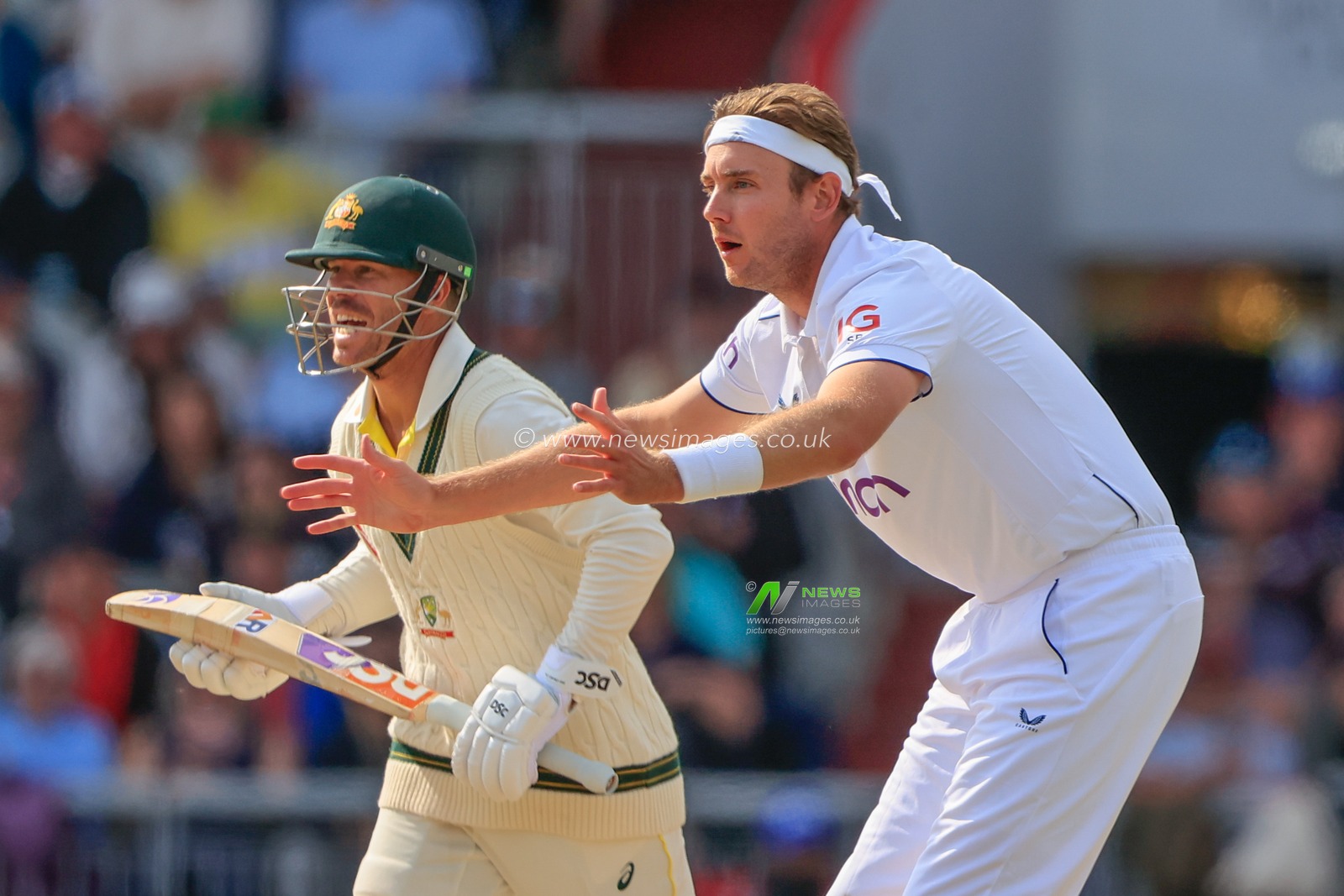 Stuart Broad of England reacts to a near miss during the LV= Insurance Ashes Fourth Test Series Day Three Test Series match England vs Australia at Old Trafford, Manchester, United Kingdom, 21st July 2023

(Photo by Conor Molloy/News Images)