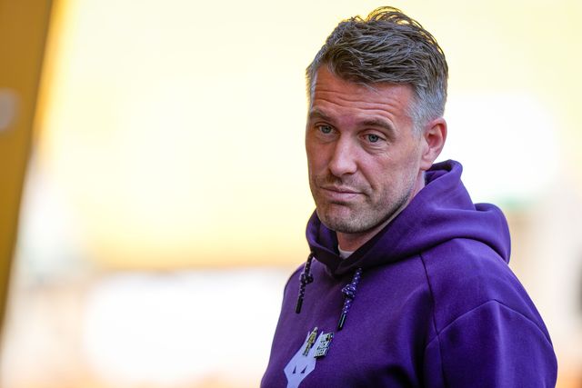 Rob Edwards manager of Wolverhampton Wanderers arrives at the stadium prior to kick off during the Premier League match Wolverhampton Wanderers vs Tottenham Hotspur at Molineux, Wolverhampton, United Kingdom on 25 April 2026

(Photo by Maynard Manyowa/News Images)