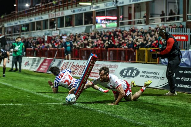 Joe Burgess of Hull KR goes over however video review says no try during the Betfred Super League round 6 match Hull KR vs St Helens at Sewell Group Craven Park, Hull, United Kingdom on 27 March 2026

(Photo by Alfie Cosgrove/News Images)