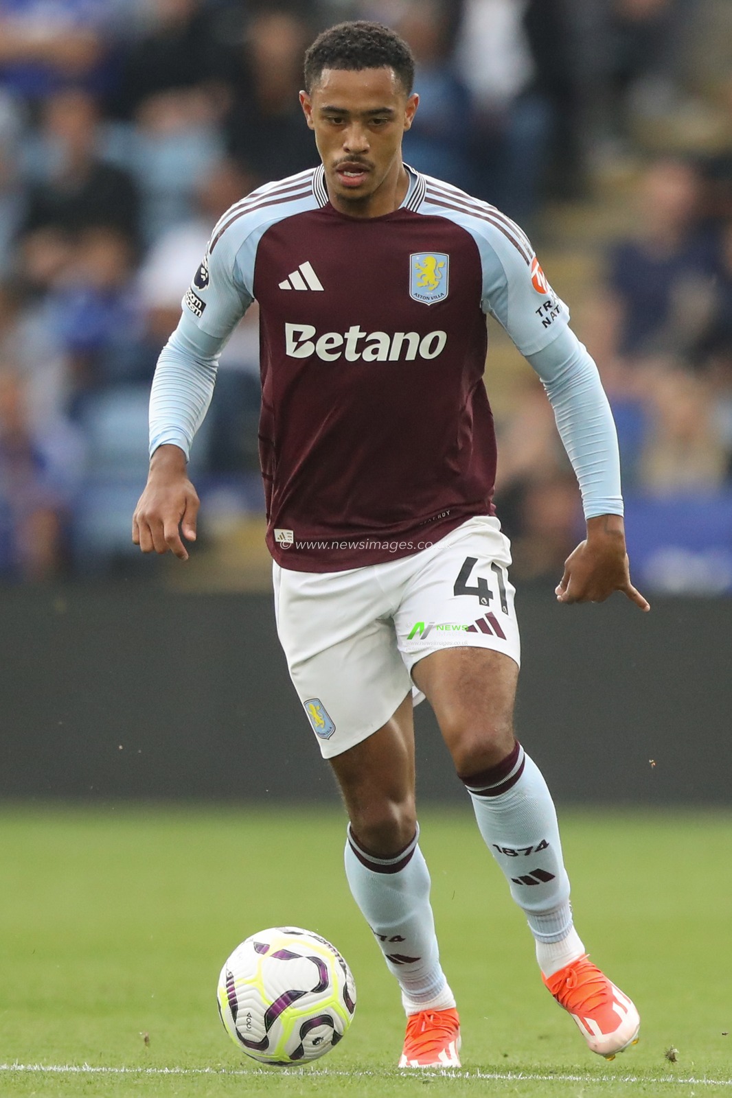 Jacob Ramsey of Aston Villa during the Premier League match Leicester City vs Aston Villa at King Power Stadium, Leicester, United Kingdom, 31st August 2024

(Photo by Alfie Cosgrove/News Images)