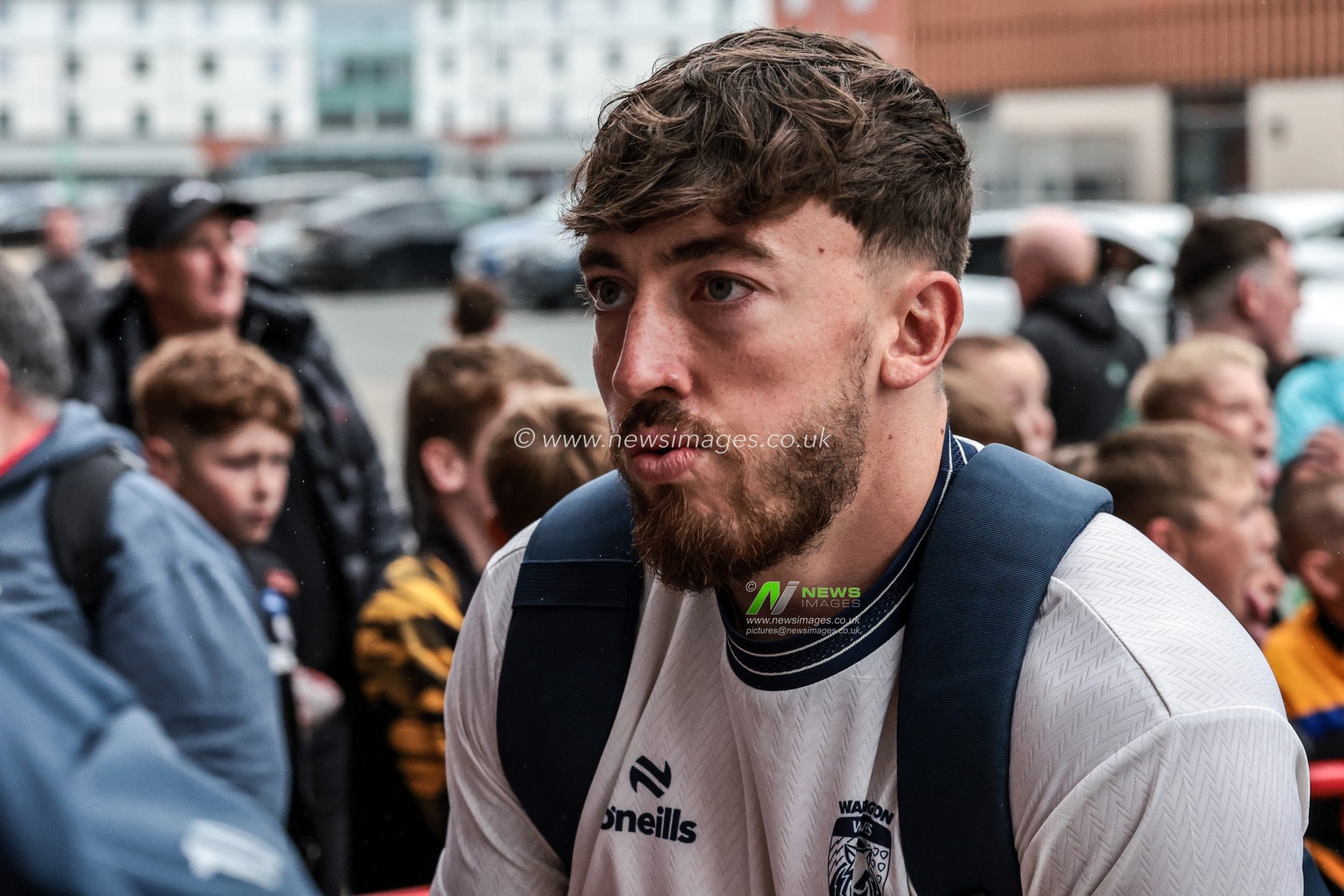 Matty Ashton of Warrington Wolves arrives during the Betfred Super League round 20 match Leigh Leopards vs Warrington Wolves at Leigh Sports Village, Leigh, United Kingdom on 25 July 2026

(Photo by Alfie Cosgrove/News Images)