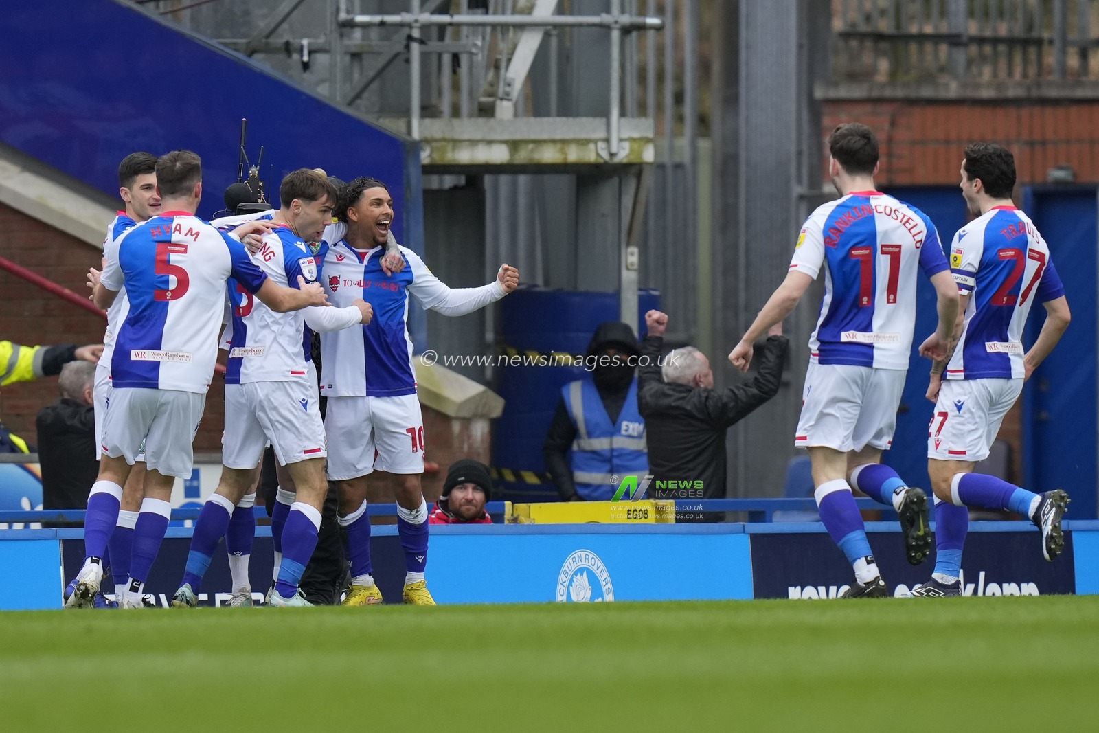 Harry Pickering #3 of Blackburn Rovers celebrates scoring to make it 1-0 during the Sky Bet Championship match Blackburn Rovers vs Sheffield United at Ewood Park, Blackburn, United Kingdom, 4th March 2023

(Photo by Steve Flynn/News Images)