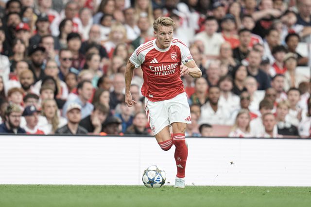 Martin Ã˜degaard of Arsenal driving forward with the ball during the Pre-season friendly match Arsenal vs Villarreal at Emirates Stadium, London, United Kingdom, 6th August 2025

(Photo by Harvey Murphy/News Images)