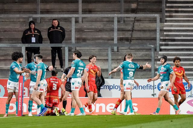 Tristan Sailor of St Helens celebrates his try during the Betfred Challenge Cup Quarter Final match St Helens vs Catalans Dragons at The BrewDog Stadium, St Helens, United Kingdom on 10 April 2026

(Photo by Maynard Manyowa/News Images)