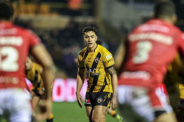 Daejarn Asi of Castleford Tigers during the Betfred Super League Round 4 match Castleford Tigers vs Salford Red Devils at The Mend-A-Hose Jungle, Castleford, United Kingdom, 7th March 2025

(Photo by Alfie Cosgrove/News Images)