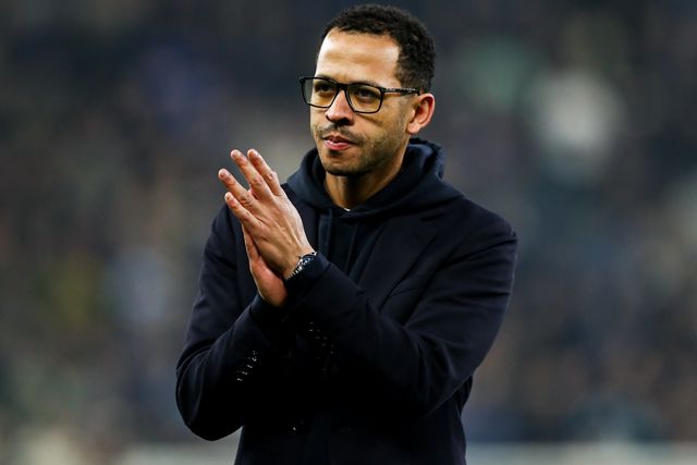 Liam Rosenior manager of Chelsea claps fans dejected after 3-0 defeat after the Premier League match Everton vs Chelsea at Hill Dickinson Stadium, Liverpool, United Kingdom on 21 March 2026

(Photo by Jorge Horsted/News Images)
