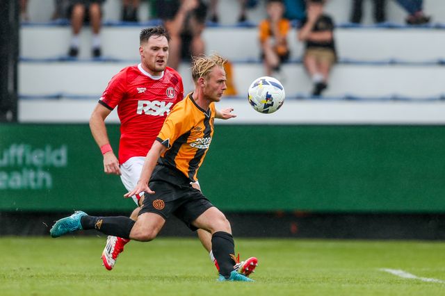 Liam Bennett of Cambridge United breaks with the ball during the Pre-season friendly match Cambridge United vs Charlton Athletic at Abbey Stadium, Cambridge, United Kingdom, 26th July 2025

(Photo by Izzy Poles/News Images)