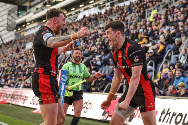 Josh Thewlis of Warrington Wolves celebrates his try during the Betfred Super League round 6 match Leeds Rhinos vs Warrington Wolves at AMT Headingley Stadium, Leeds, United Kingdom on 29 March 2026

(Photo by Mark Cosgrove/News Images)