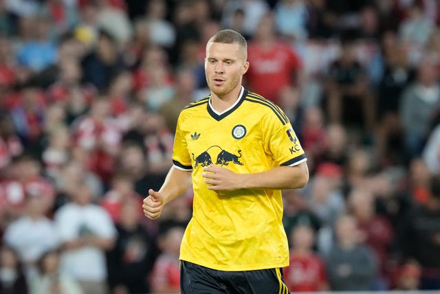 Nico Elvedi of Leeds United during the Carabao Cup round 2 match Nottingham Forest vs Leeds Rhinos at City Ground, Nottingham, United Kingdom on 25 August 2026

(Photo by Maynard Manyowa/News Images)