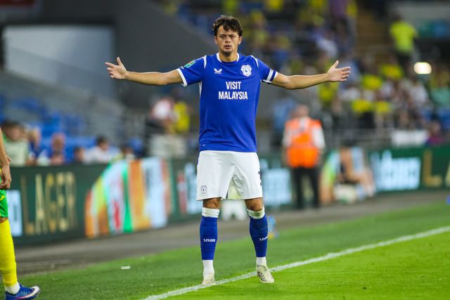 Perry Ng of Cardiff City during the Carabao Cup round 2 match Cardiff City vs Norwich City at Cardiff City Stadium, Cardiff, United Kingdom on 25 August 2026

(Photo by Andrew Lewis/News Images)