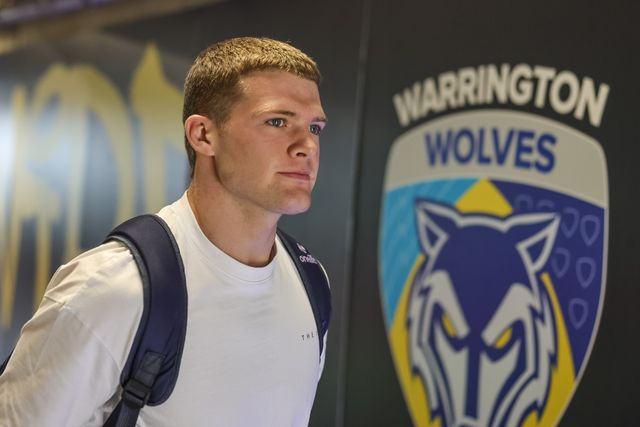 Jake Thewlis of Warrington Wolves arrives during the Betfred Super League Round 25 match Warrington Wolves vs Leigh Leopards at Halliwell Jones Stadium, Warrington, United Kingdom, 6th September 2025

(Photo by Mark Cosgrove/News Images)