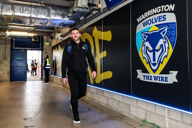 Danny Walker of Warrington Wolves arrives during the Betfred Challenge Cup Quarter Final match Warrington Wolves vs Leigh Leopards at The Halliwell Jones Stadium, Warrington, United Kingdom on 11 April 2026

(Photo by Alfie Cosgrove/News Images)
