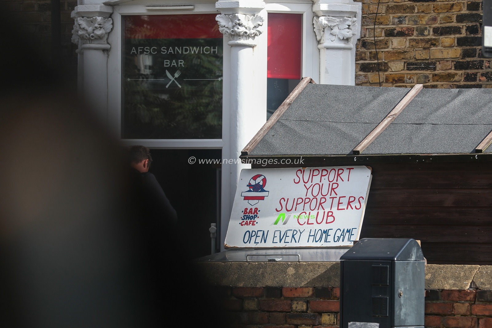 An Arsenal supporters club sign is balanced on a wall prior to the Premier League match Arsenal vs Nottingham Forest at Emirates Stadium, London, United Kingdom, 13th September 2025

(Photo by Izzy Poles/News Images)
