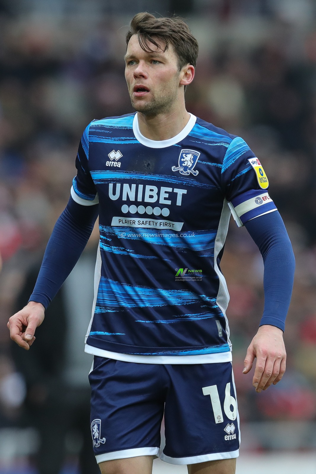 Jonathan Howson #16 of Middlesbrough during the Sky Bet Championship match Sunderland vs Middlesbrough at Stadium Of Light, Sunderland, United Kingdom, 22nd January 2023

(Photo by James Heaton/News Images)