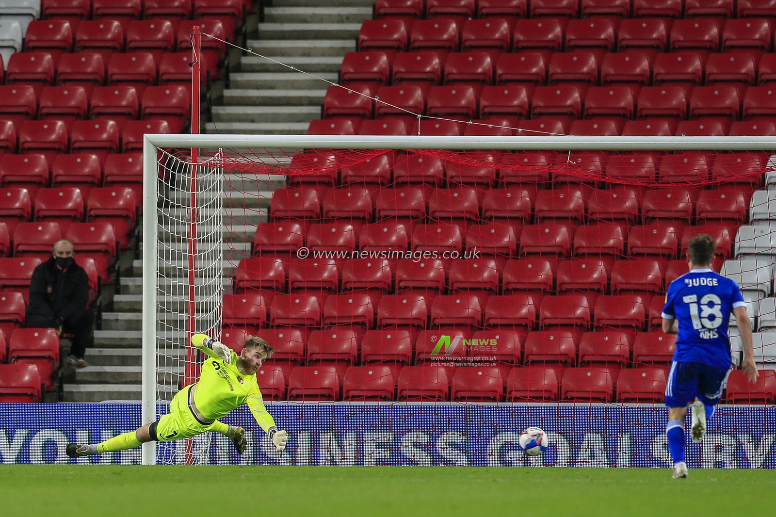 GOAL Jack Lankester (14) of Ipswich Town (out of picture) scores to make it 1-1