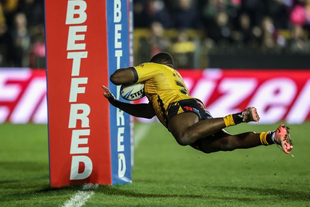 Betfred Super League Round 4 Castleford Tigers v Salford Red Devils