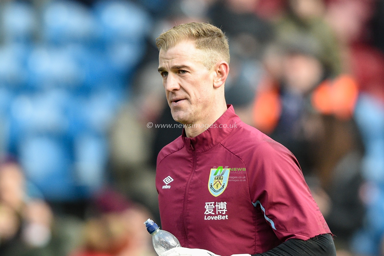 1st January 2020, Turf Moor, Burnley, England; Premier League, Burnley v Aston Villa : Joe Hart (20) of Burnley before the game

Credit: Richard Long/News Images