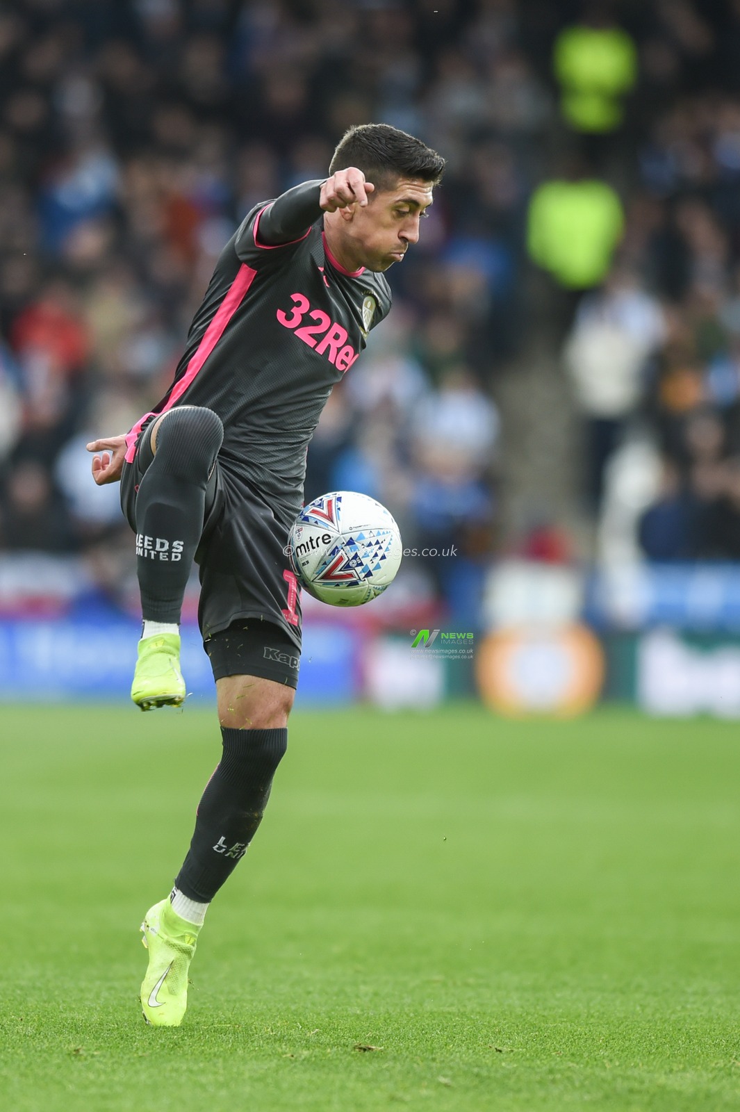 7th December 2019, John Smith's Stadium, Huddersfield, England; Sky Bet Championship, Huddersfield Town v Leeds United : Pablo Hernandez (19) of Leeds United  controls the ball.

Credit: Dean Williams/News Images