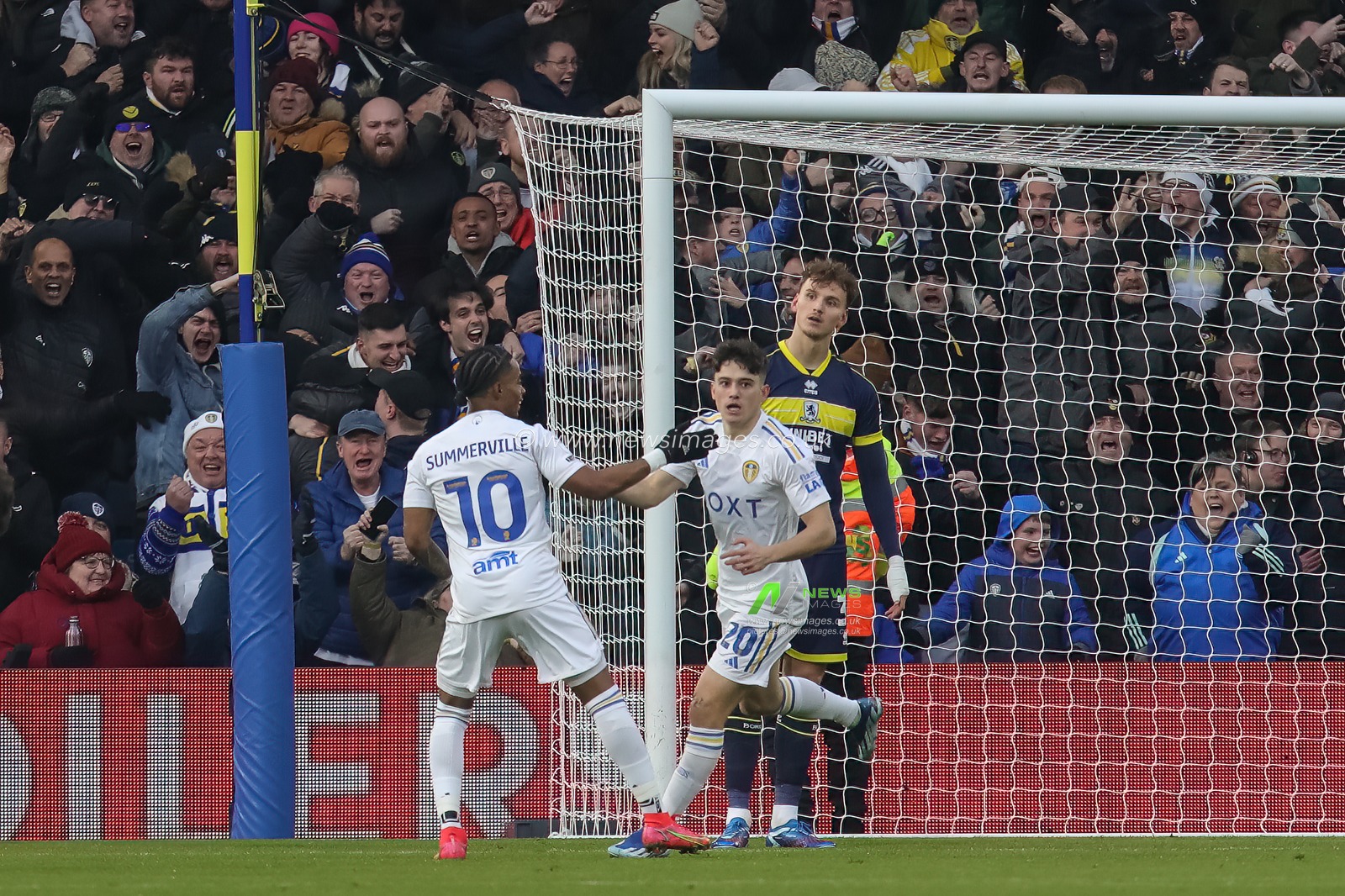 Daniel James #20 of Leeds United celebrates his goal to make it 1-1 during the Sky Bet Championship match Leeds United vs Middlesbrough at Elland Road, Leeds, United Kingdom, 2nd December 2023

(Photo by James Heaton/News Images)