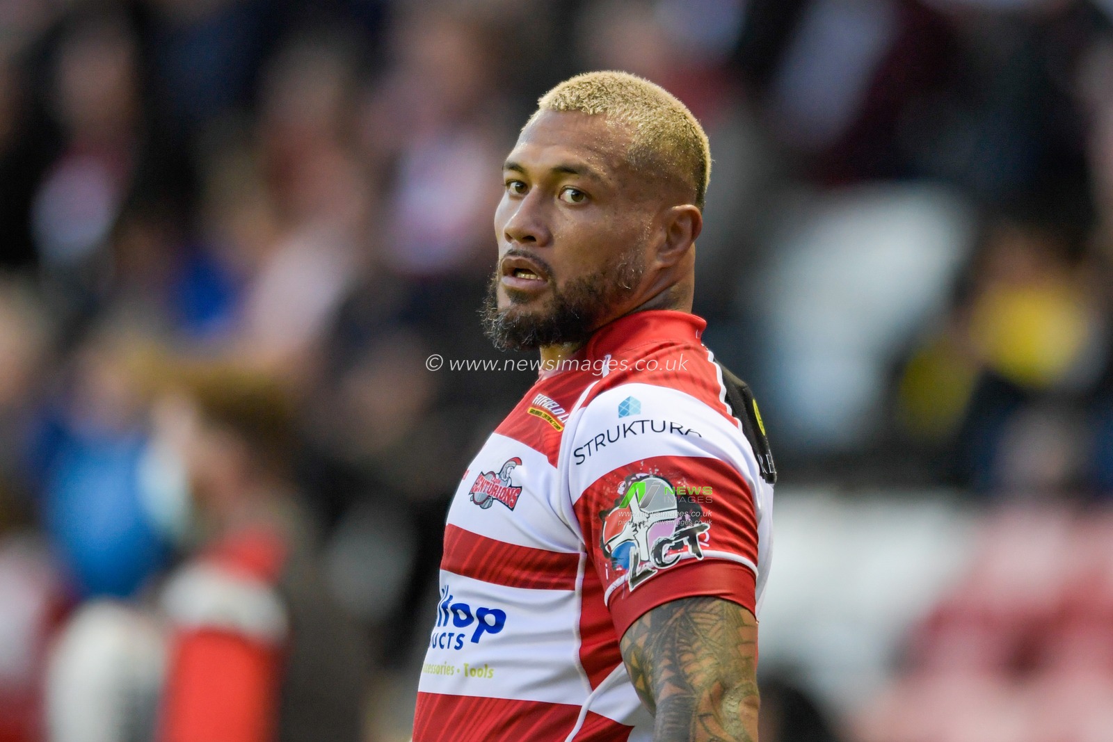 Junior Sa'u (4) of Leigh Centurions in action during the game