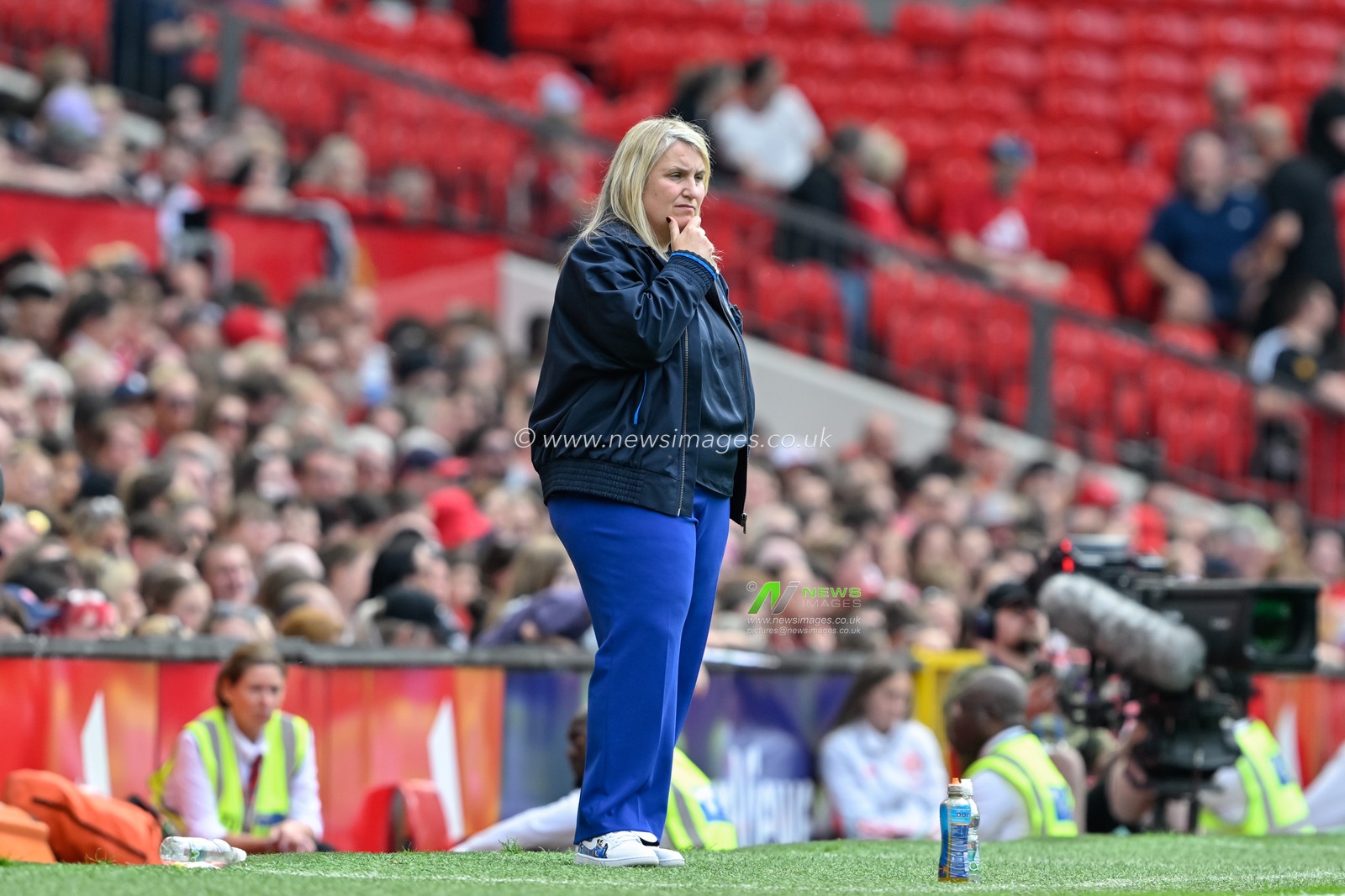 Emma Hayes manager of Chelsea Women, during the The FA Women's Super League match Manchester United Women vs Chelsea FC Women at Old Trafford, Manchester, United Kingdom, 18th May 2024

(Photo by Cody Froggatt/News Images)