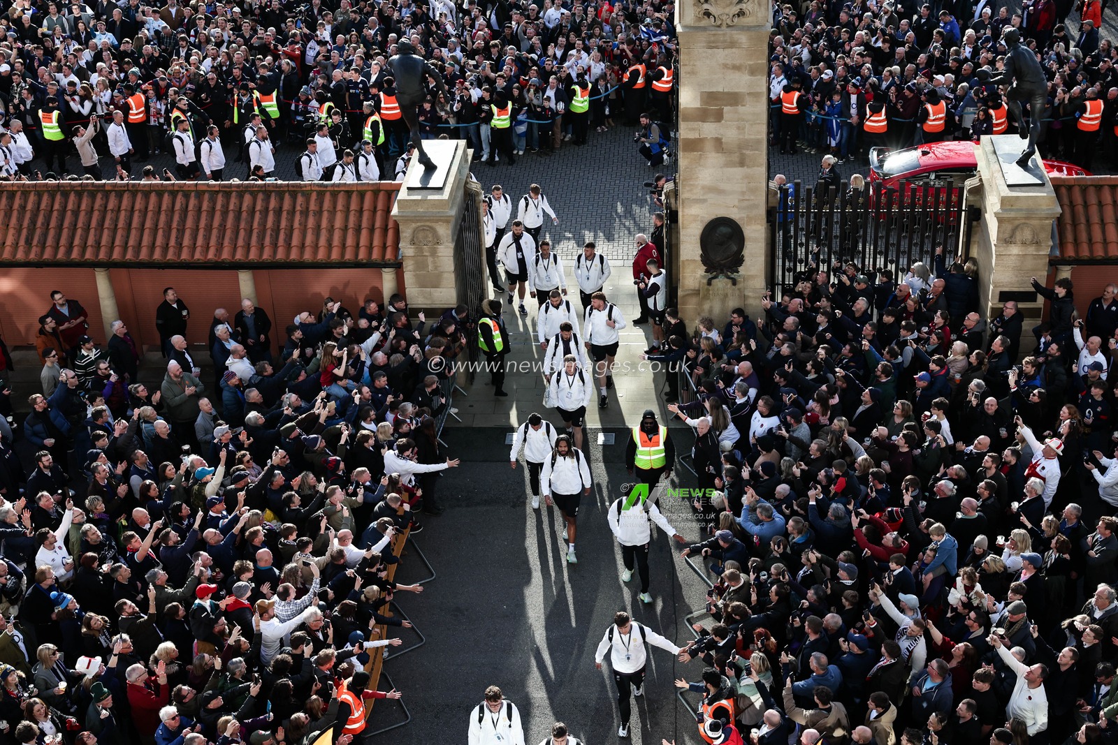 England players arrive during the 2025 Guinness 6 Nations match England vs Scotland at Allianz Stadium, Twickenham, United Kingdom, 22nd February 2025

(Photo by Mark Cosgrove/News Images)