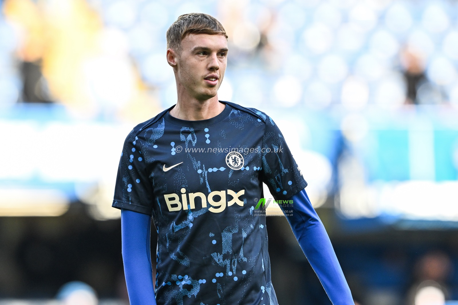 Cole Palmer of Chelsea during the pre-game warm up ahead of the Premier League match Chelsea vs Newcastle United at Stamford Bridge, London, United Kingdom, 27th October 2024

(Photo by Cody Froggatt/News Images)