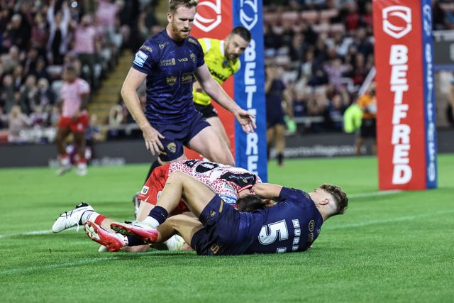 Ethan O'neill of Leigh Leopards goes over for a try during the Betfred Super League Round 23 match Leigh Leopards vs Salford Red Devils at Leigh Sports Village, Leigh, United Kingdom, 22nd August 2025

(Photo by Mark Cosgrove/News Images)