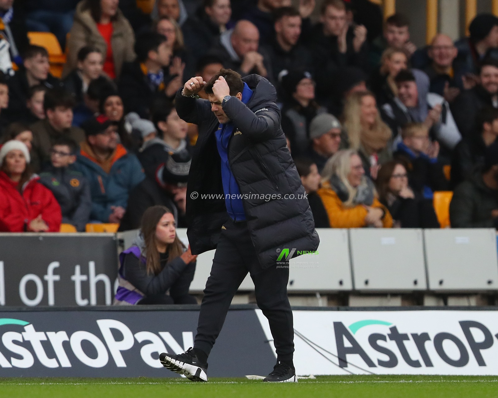Mauricio Pochettino manager of Chelsea shows his frustrations, during the Premier League match Wolverhampton Wanderers vs Chelsea at Molineux, Wolverhampton, United Kingdom, 24th December 2023

(Photo by Gareth Evans/News Images)