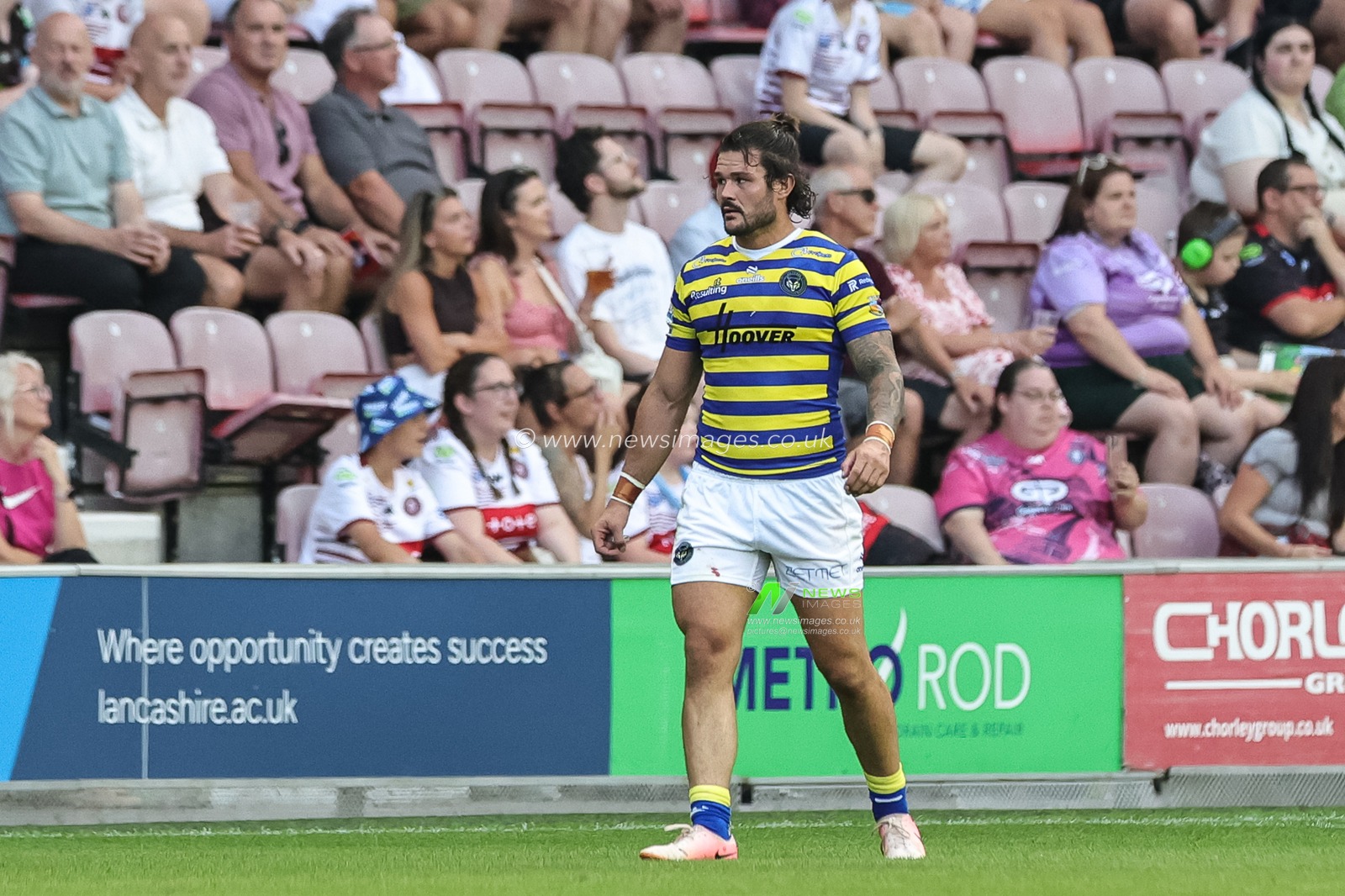 James Bentley of Warrington Wolves is sin binned during the Betfred Super League round 18 match Wigan Warriors vs Warrington Wolves at The Brick Community Stadium, Wigan, United Kingdom on 10 July 2026

(Photo by Mark Cosgrove/News Images)