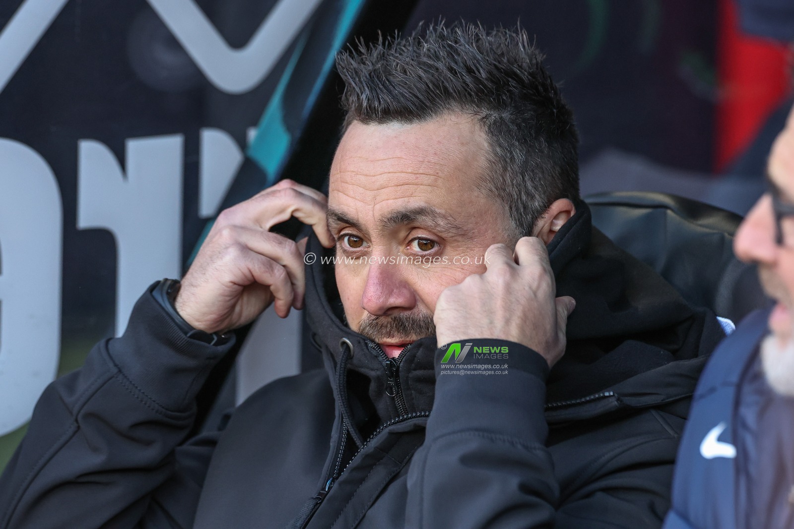 Roberto De Zerbi manager of Brighton & Hove Albion during the Premier League match Sheffield United vs Brighton and Hove Albion at Bramall Lane, Sheffield, United Kingdom, 18th February 2024

(Photo by Mark Cosgrove/News Images)