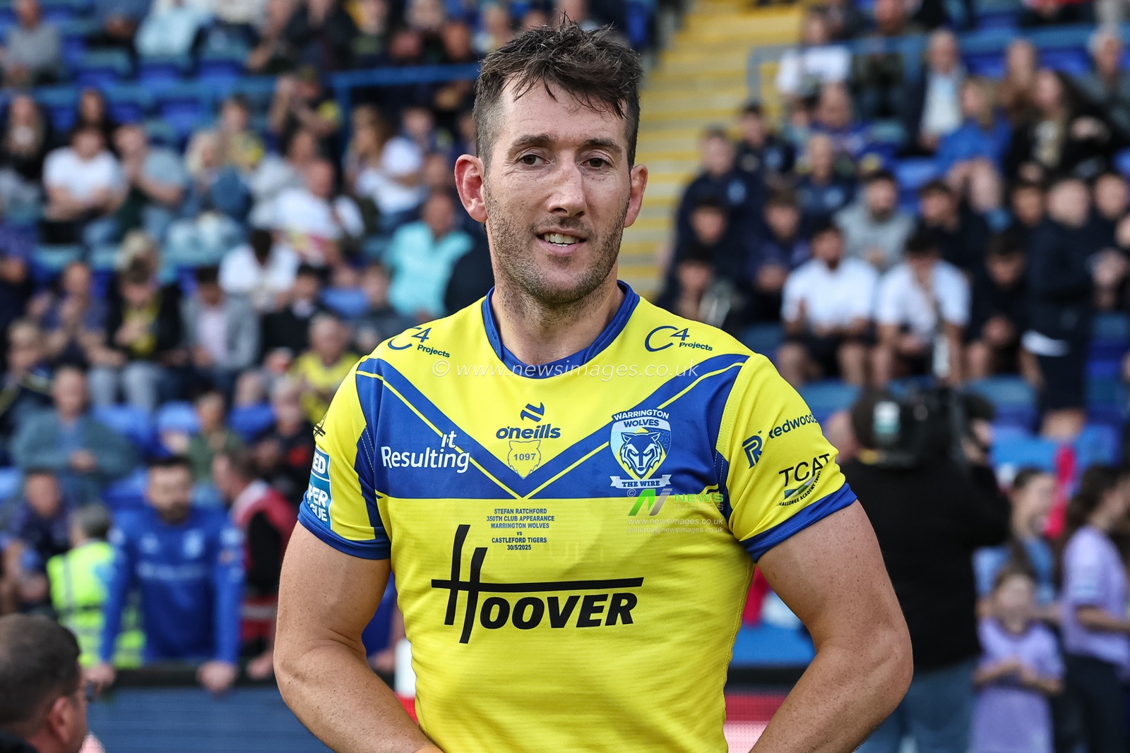 Stefan Ratchford of Warrington Wolves walks out to this 350 Warrington Wolves appearance during the Betfred Super League Round 13 match Warrington Wolves vs Castleford Tigers at Halliwell Jones Stadium, Warrington, United Kingdom, 30th May 2025

(Photo by Mark Cosgrove/News Images)