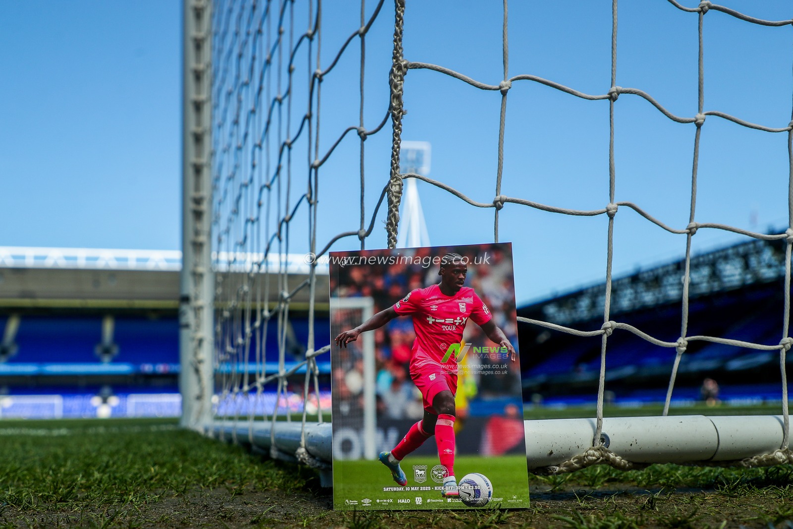Axel Tuanzebe of Ipswich Town features on the match day programme prior to the Premier League match Ipswich Town vs Brentford at Portman Road, Ipswich, United Kingdom, 10th May 2025

(Photo by Izzy Poles/News Images)