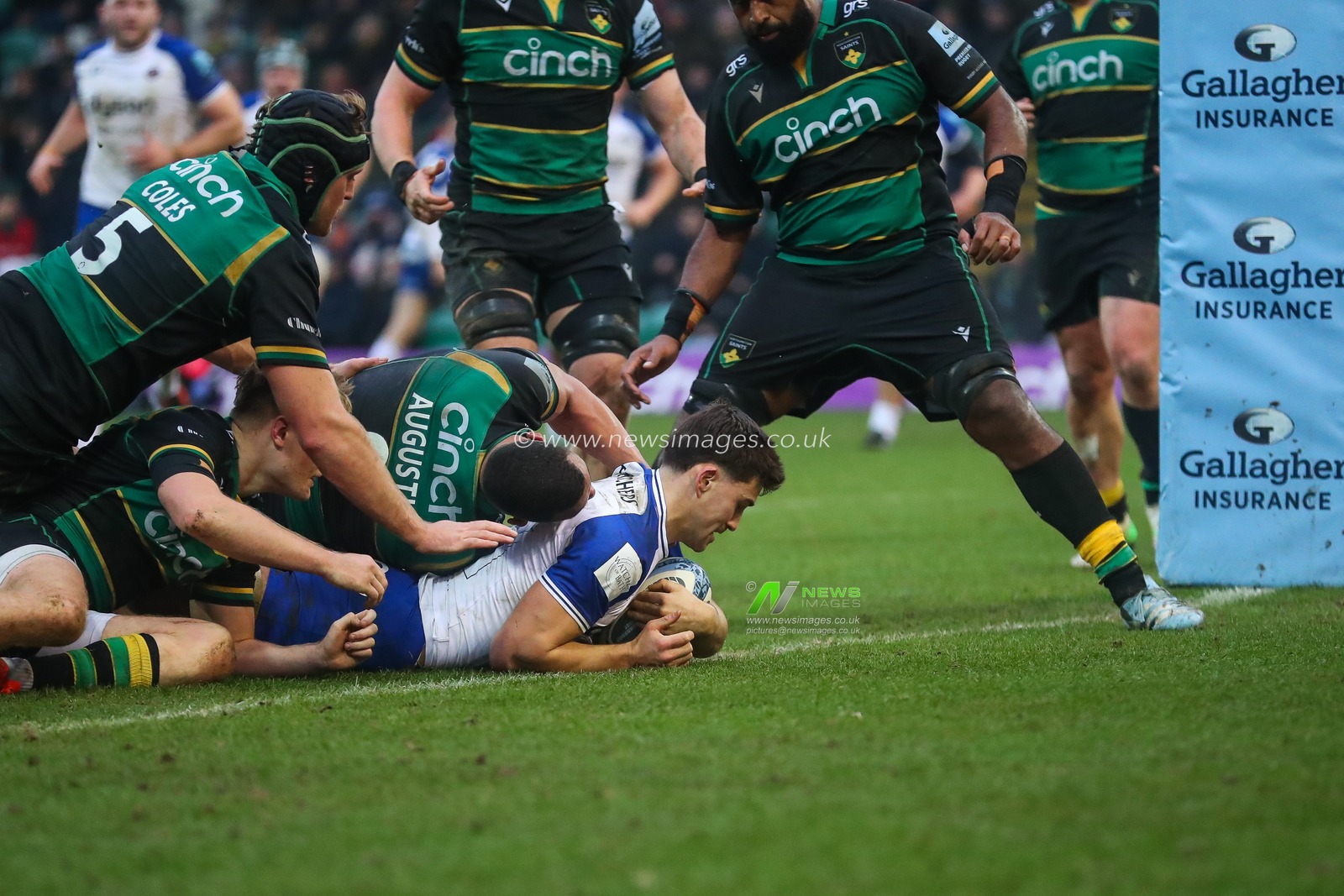 Orlando Bailey of Bath Rugby goes over for a try during the Gallagher Premiership match Northampton Saints vs Bath Rugby at Cinch Stadium at Franklin's Gardens, Northampton, United Kingdom, 5th January 2025

(Photo by Izzy Poles/News Images)