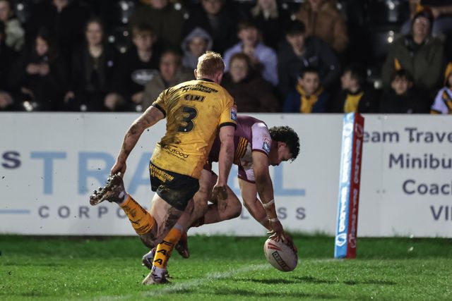 Betfred Super League Round 3 Castleford Tigers v Huddersfield Giants