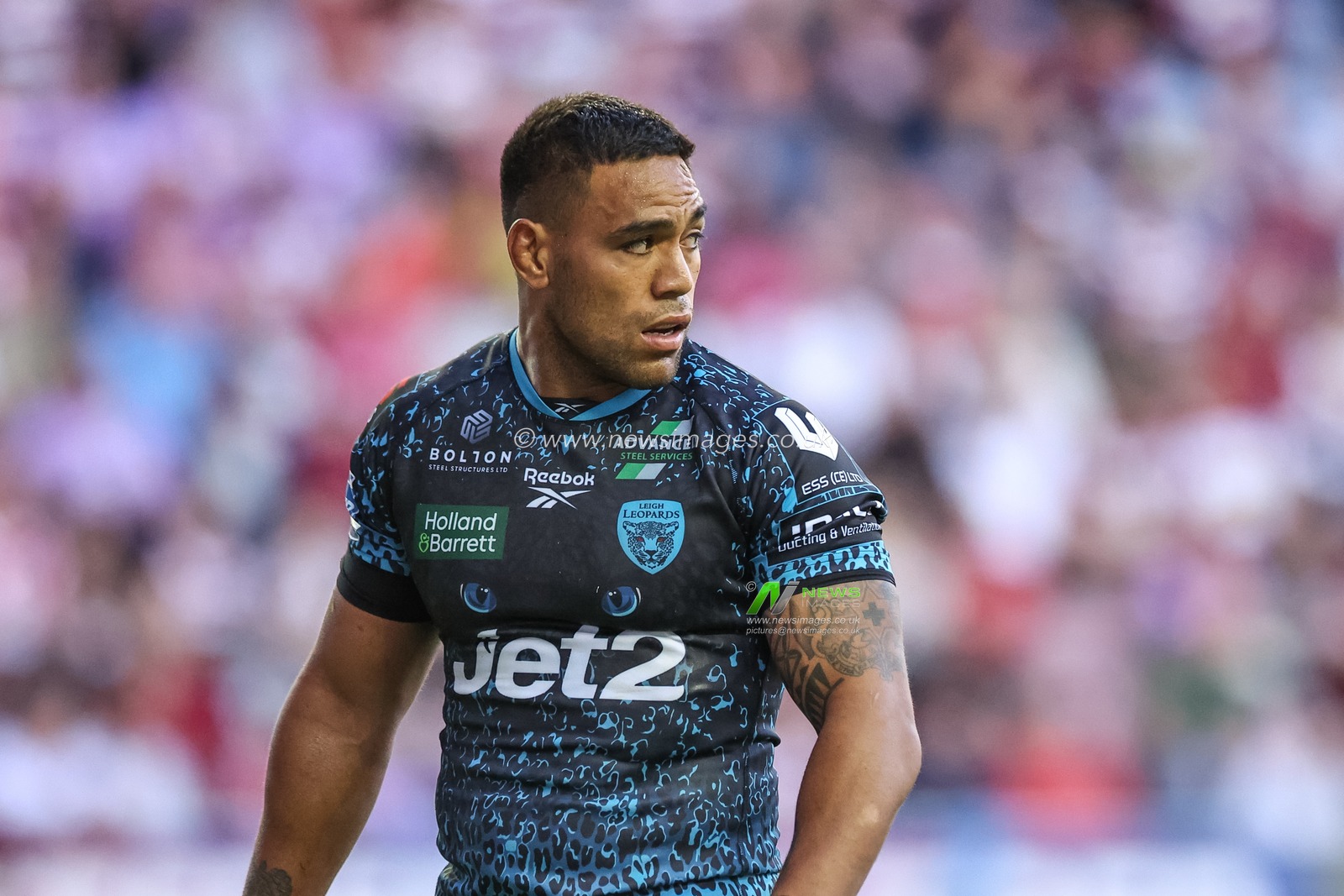 Joe Ofahengaue of Leagh Leopards during the Betfred Super League Round 11 match Wigan Warriors vs Leigh Leopards at The Brick Community Stadium, Wigan, United Kingdom, 16th May 2025

(Photo by Mark Cosgrove/News Images)