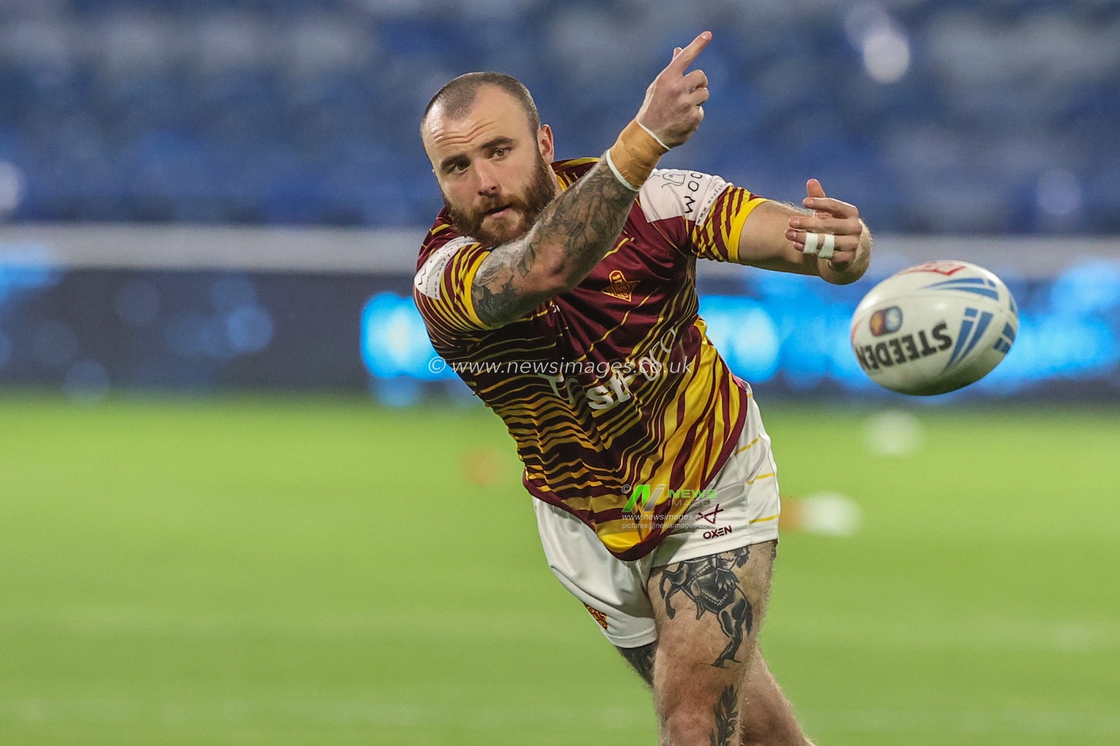 Jake Bibby of Huddersfield Giants during pre-game warm up during the Betfred Super League Round 27 match Huddersfield Giants vs Castleford Tigers at John Smith's Stadium, Huddersfield, United Kingdom, 19th September 2024

(Photo by Alfie Cosgrove/News Images)