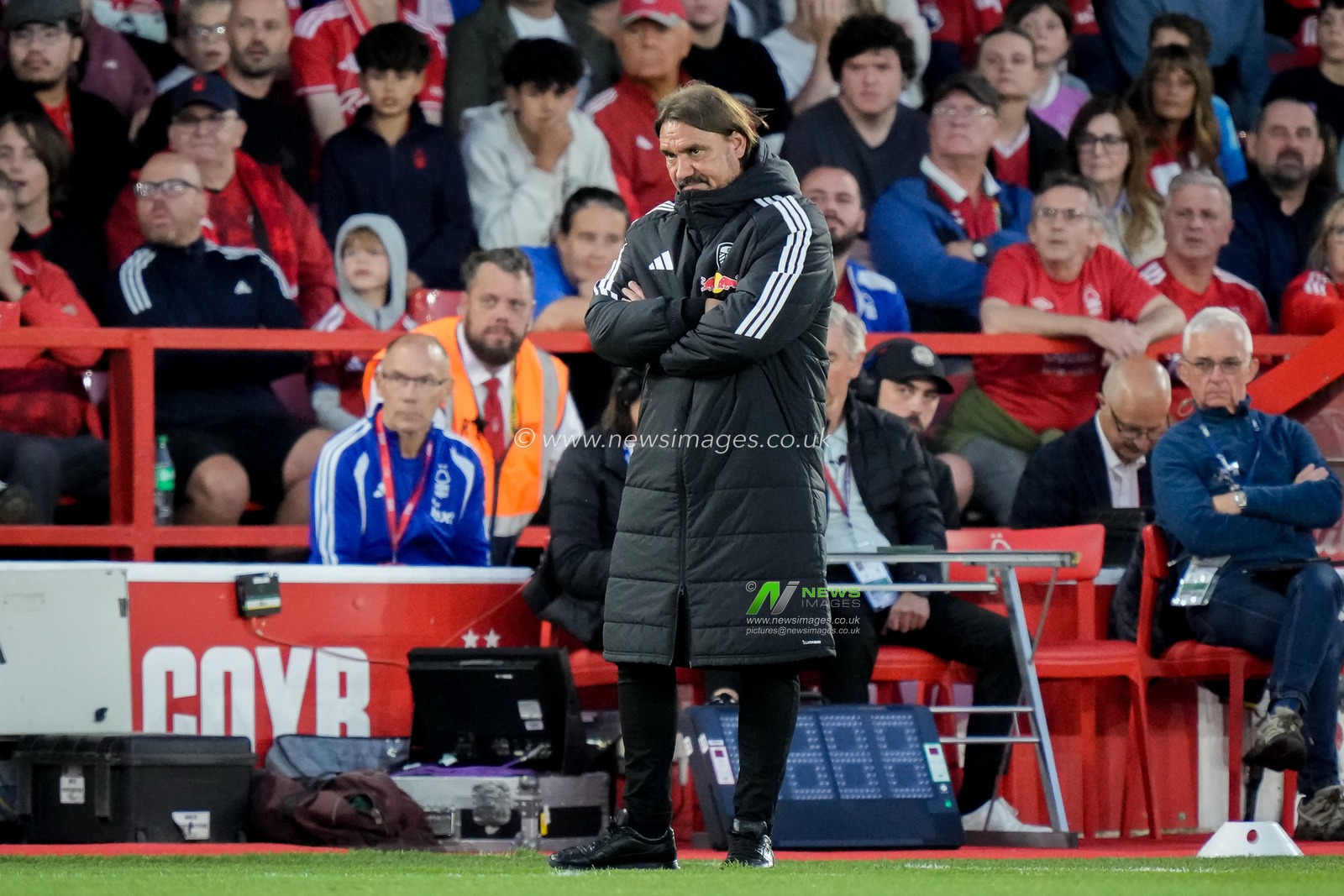 Leeds manager Daniel Farke gives his team instructions  during the Carabao Cup round 2 match Nottingham Forest vs Leeds Rhinos at City Ground, Nottingham, United Kingdom on 25 August 2026

(Photo by Maynard Manyowa/News Images)