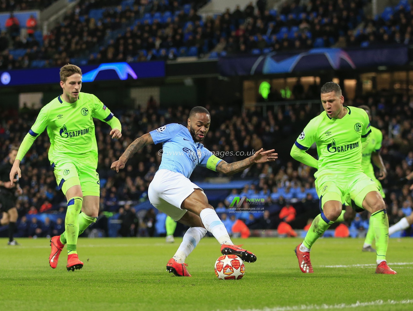 ,12th March 2019 , Etihad Stadium, Manchester, England; UEFA Champions League, Round of 16, Manchester City v Schalke ; Raheem Sterling (07) of Manchester City controls the ball 

Credit: Conor Molloy/News Images
