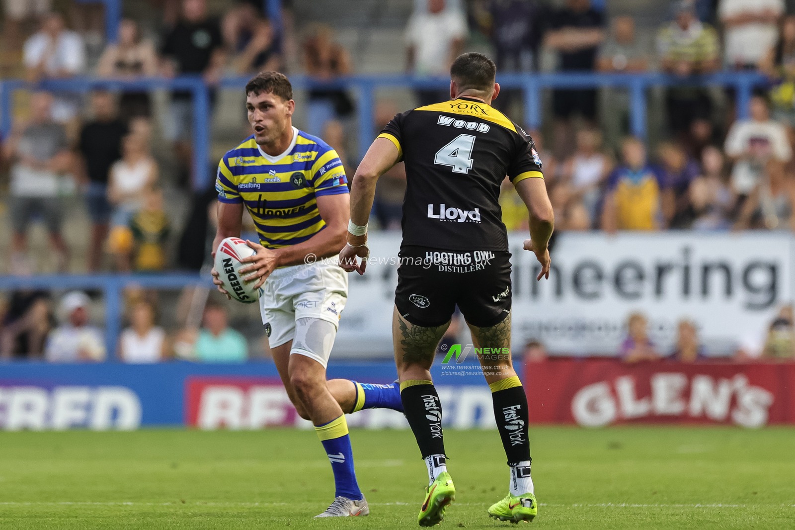 Sam Stone of Warrington Wolves breaks with the ball during the Betfred Super League round 23 match Warrington Wolves vs York Knights at The Halliwell Jones Stadium, Warrington, United Kingdom on 13 August 2026

(Photo by Mark Cosgrove/News Images)
