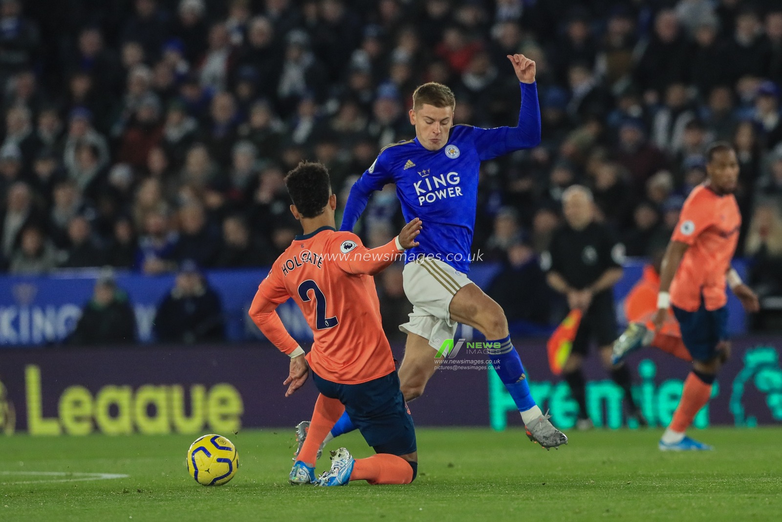 1st December 2019, King Power Stadium, Leicester, England; Premier League, Leicester City v Everton : Mason Holgate (2) of Everton tackles Harvey Barnes (15) of Leicester City  


Credit: Mark Cosgrove/News Images