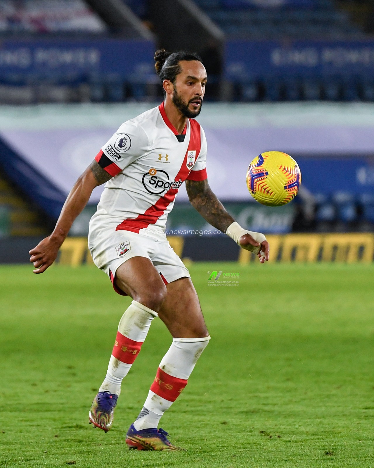 Theo Walcott #32 of Southampton in action during the game