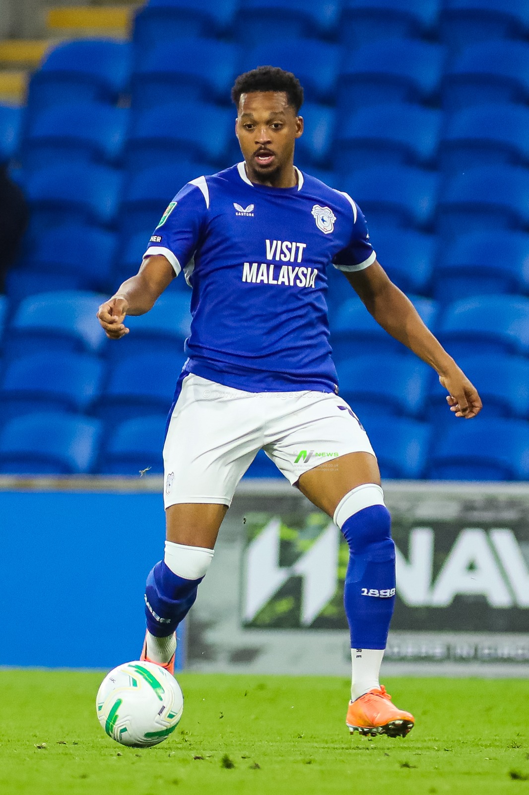 Chris Willock of Cardiff City during the Carabao Cup round 2 match Cardiff City vs Norwich City at Cardiff City Stadium, Cardiff, United Kingdom on 25 August 2026

(Photo by Andrew Lewis/News Images)